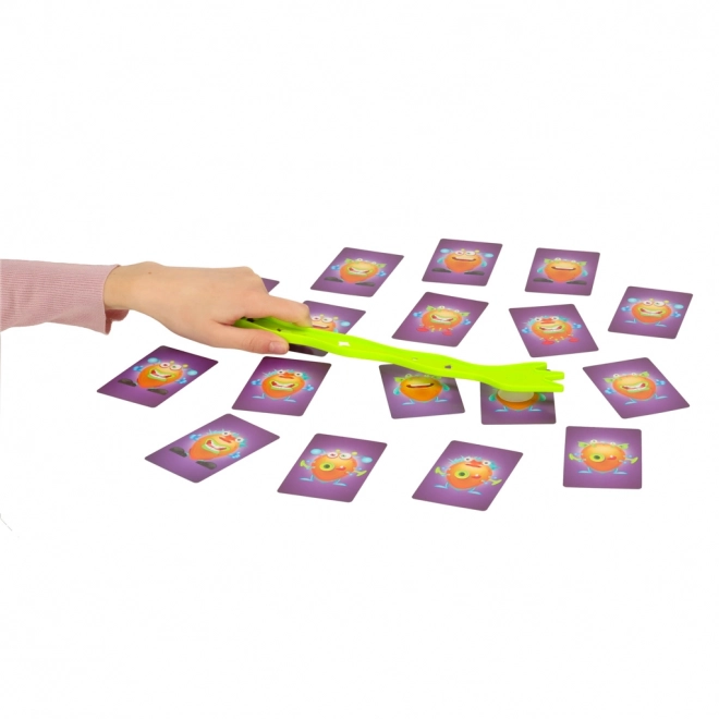 Jeu d'attraper des monstres pour les enfants sur l'observation et l'entrainement de la mémoire