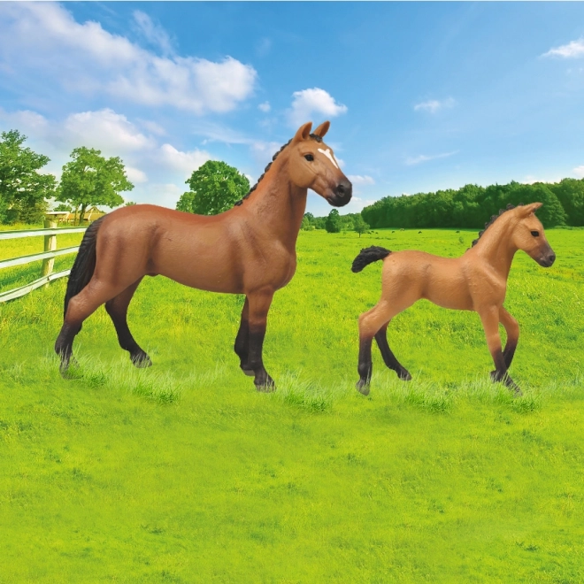 Ensemble de petits chevaux avec enclos - marron avec tache blanche