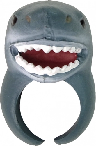 Tête de requin réaliste pour un jeu captivant