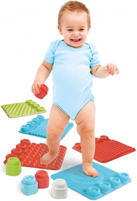 CLEMENTONI SOFT CLEMMY Tapis sensoriels avec cubes