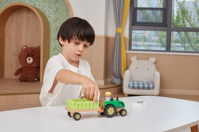 Tracteur en bois avec petits animaux