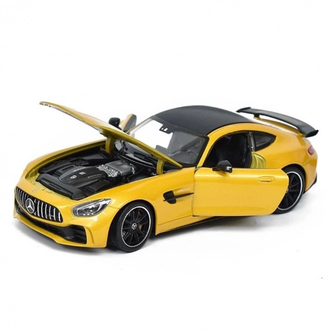 Modèle de voiture Mercedes-AMG GT R 1:24