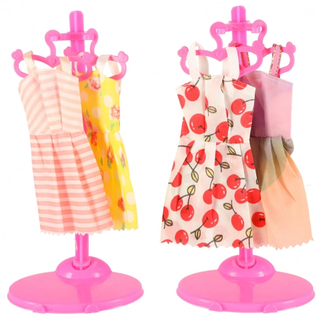 Vêtements et accessoires pour poupées - 85 pièces