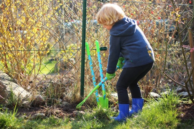 Petit pied Ensemble de jardinage avec brouette