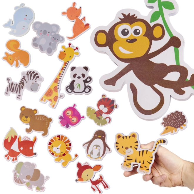 Formes animales colorées pour un bain ludique