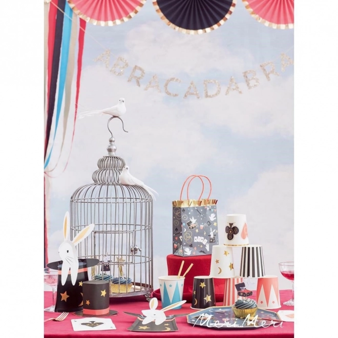 Plateau avec lapin dans le chapeau Abracadabra