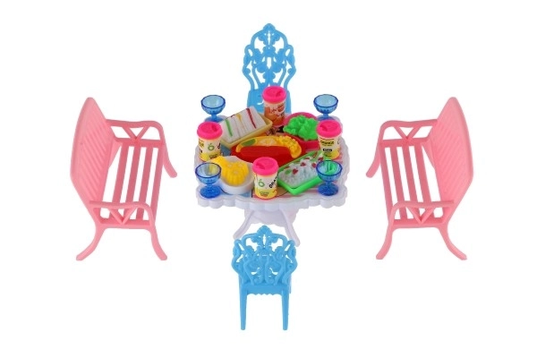 Meubles pour poupées en plastique 4 couleurs sous blister 14x11x16cm