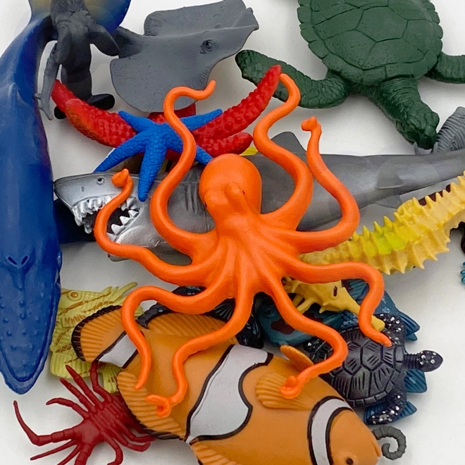 Ensemble de figurines d'animaux marins