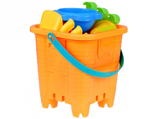 Ensemble de jeux de sable avec seau, moules et outils