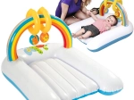 Bestway matelas à langer gonflable pour bébés avec jouets suspendus
