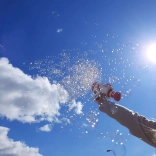Pistolet à bulles avec lumière LED – souffleur de bulles fusée rose