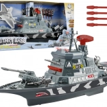 Bateau militaire avec lumières et sons