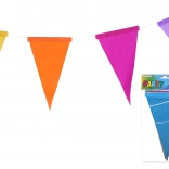 Guirlande en papier avec fanions