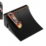 Skateboard de doigt avec pièces vissables et rampe, variantes assorties