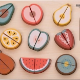 Découper des fruits sur une planche Free2Play – set en bois pour enfants