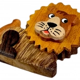 Magnet en bois lion – décoration faite main pour réfrigérateur