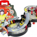 Parking à deux niveaux pour voitures dans une valise en forme de roue