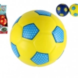 Petit ballon de football en mousse