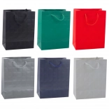 Sac cadeau à carrés embossés 23 × 18 × 10,5 cm