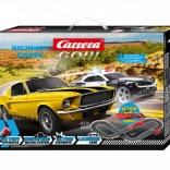 circuit Carrera GO Highway Chase 4,3 m avec tremplin et voitures Chevrolet Camaro et Ford Mustang