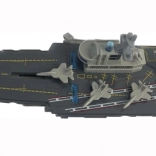 Porte-avions avec effets lumineux et sonores