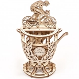 Puzzle 3D mécaniques en bois UGEARS Cycliste – trophée avec mécanisme mobile