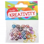 Perles colorées sur cordon