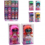 Poupée avec lunettes